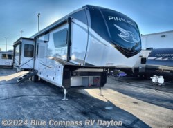 New 2025 Jayco Pinnacle 38KPTS available in New Carlisle, Ohio