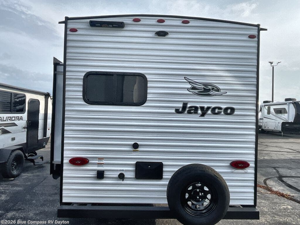 New 2026 Jayco Jay Flight SLX 225MLS available in New Carlisle, Ohio