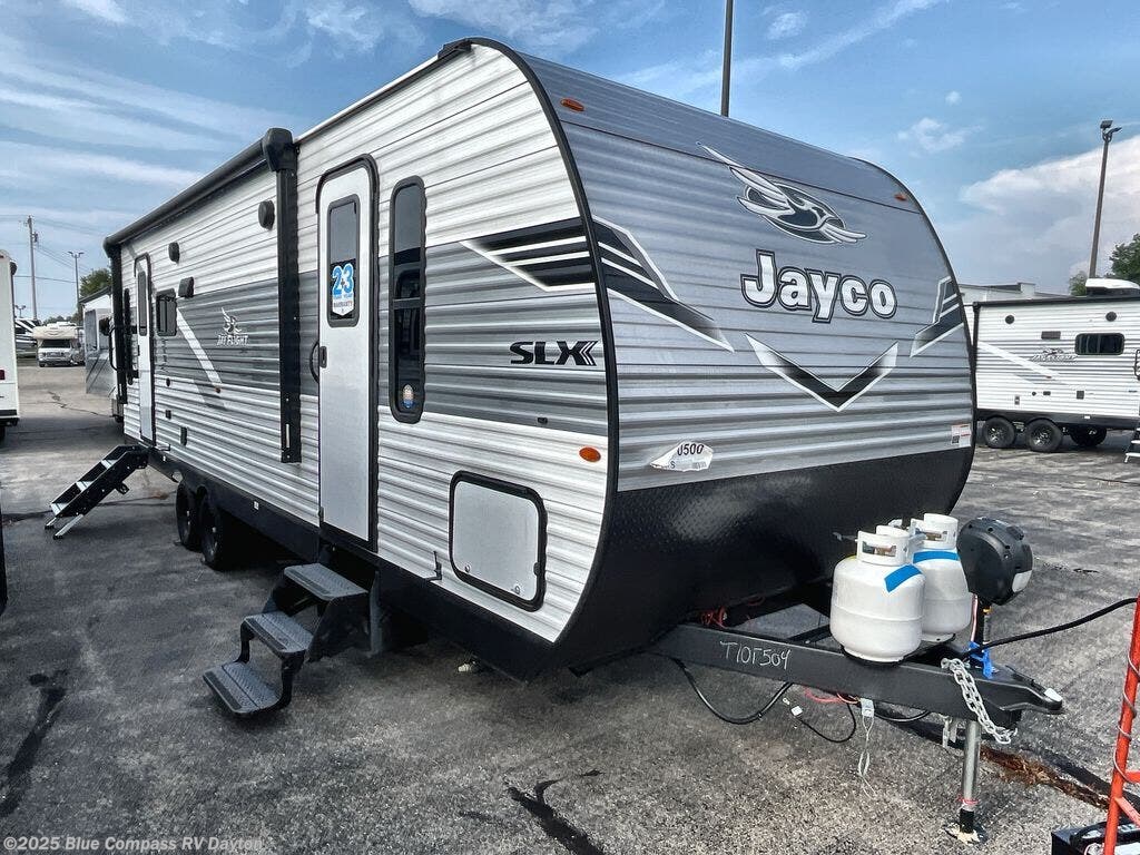 New 2026 Jayco Jay Flight SLX 262RLS available in New Carlisle, Ohio