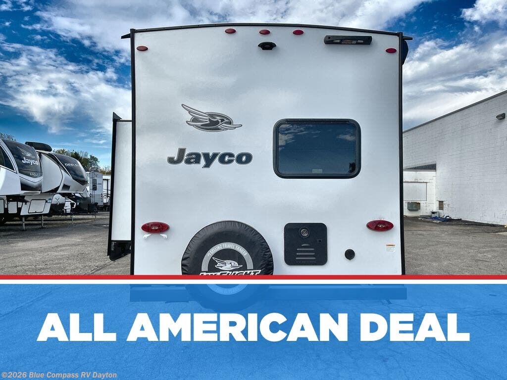 New 2026 Jayco Jay Flight SLX 330TBS available in New Carlisle, Ohio