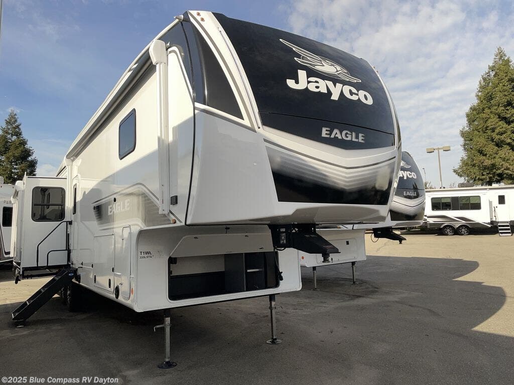 New 2026 Jayco Eagle 335LSTS available in New Carlisle, Ohio