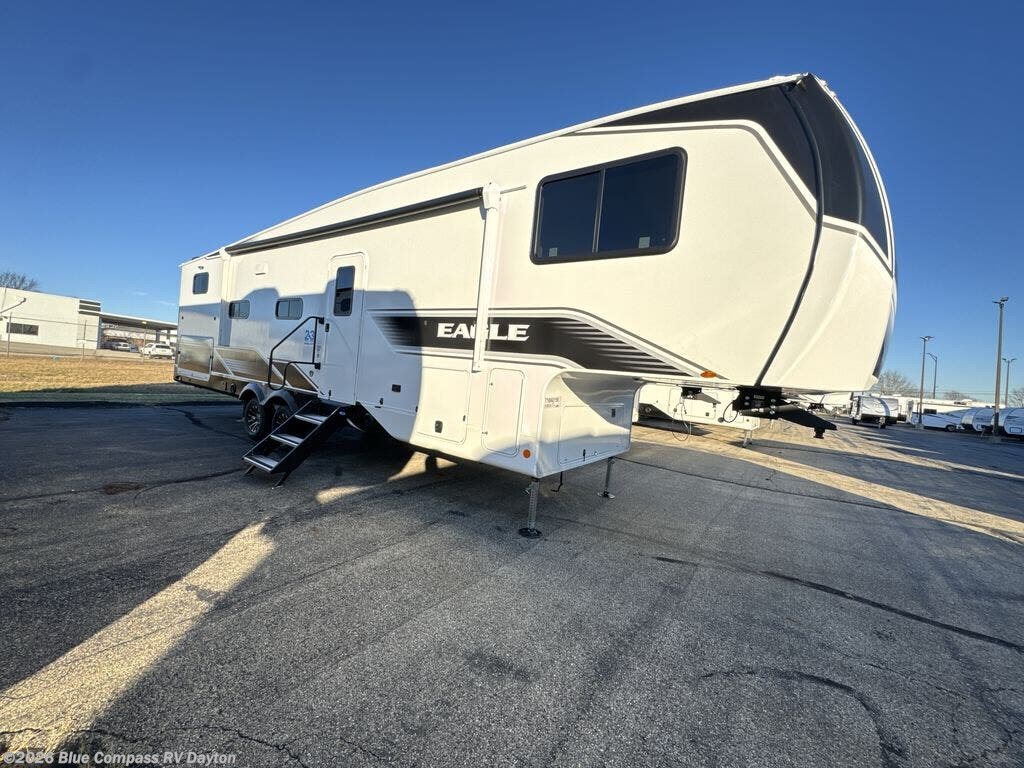 New 2026 Jayco Eagle HT 31QCD available in New Carlisle, Ohio