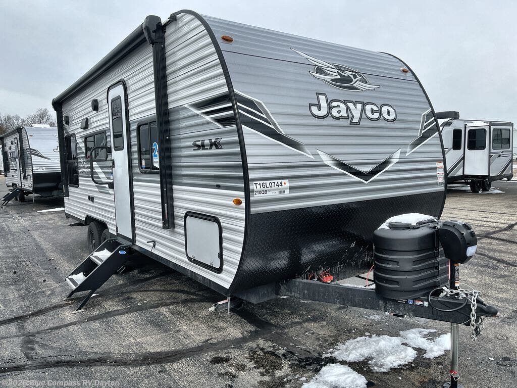 New 2026 Jayco Jay Flight SLX 210QB available in New Carlisle, Ohio