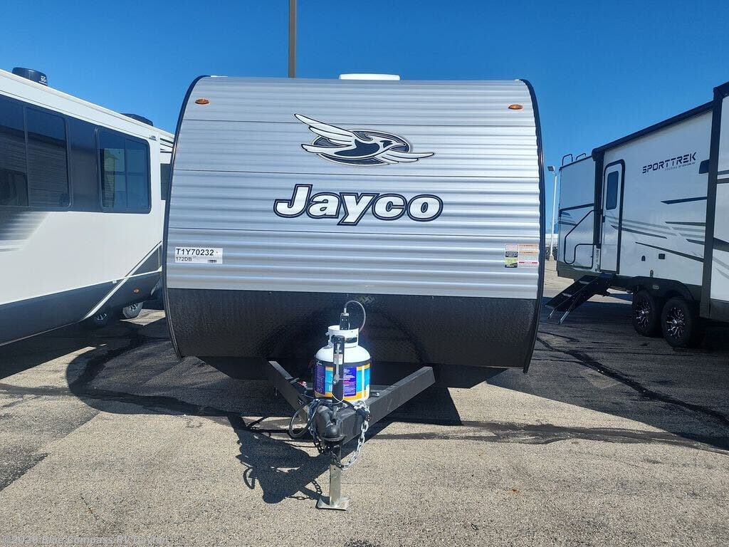New 2026 Jayco Jay Flight SLX 172DB available in New Carlisle, Ohio