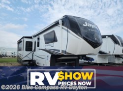 New 2026 Jayco Pinnacle 32RLTS available in New Carlisle, Ohio
