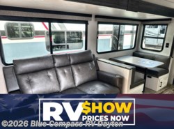New 2027 Venture RV Stratus SR281VBH available in New Carlisle, Ohio