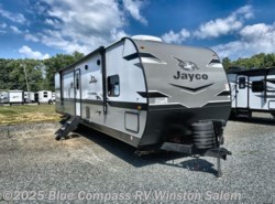 New 2024 Jayco Jay Flight 331BTS available in Rural Hall, North Carolina