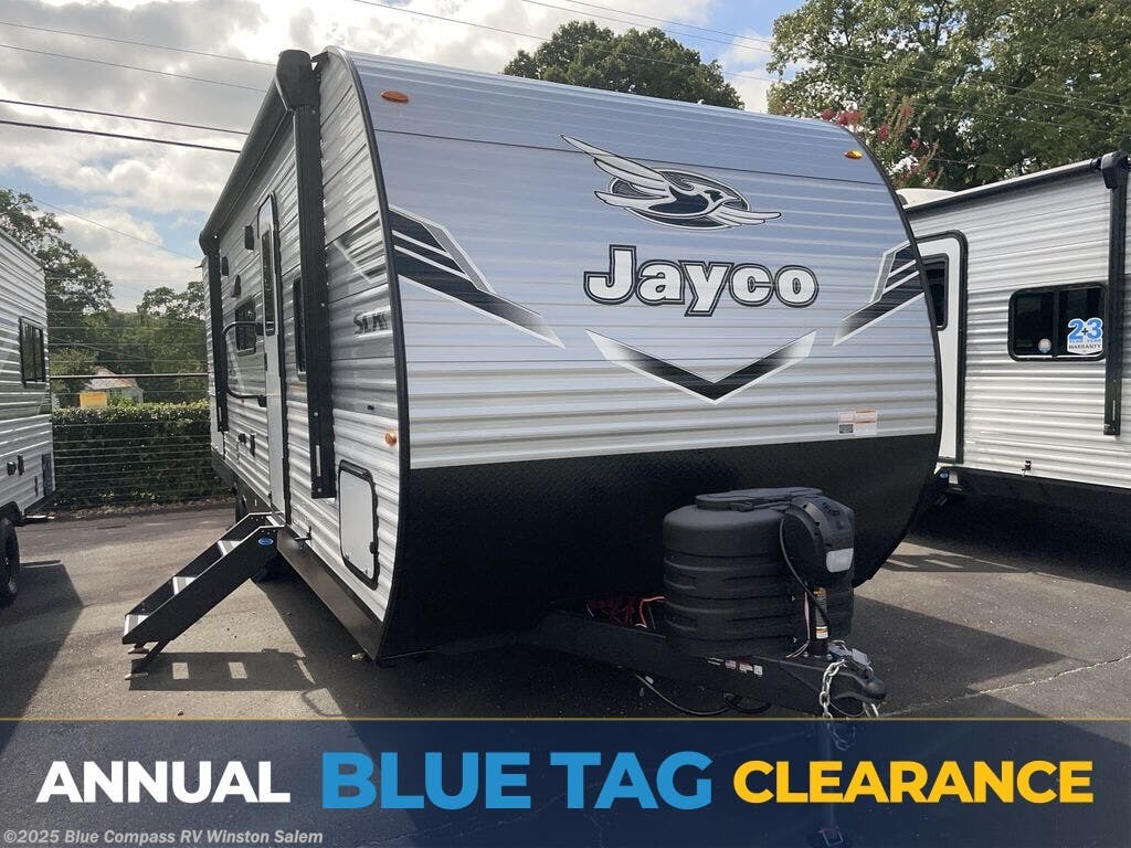 New 2025 Jayco Jay Flight SLX 261BHS available in Rural Hall, North Carolina