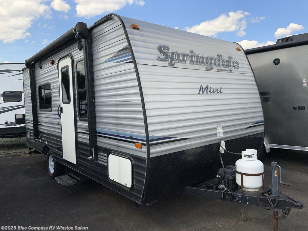Used 2019 Keystone Springdale Mini 1700FQ available in Rural Hall, North Carolina