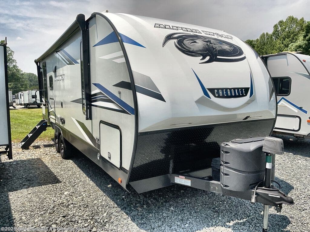 Used 2021 Forest River Cherokee Alpha Wolf 23rd-l available in Rural Hall, North Carolina