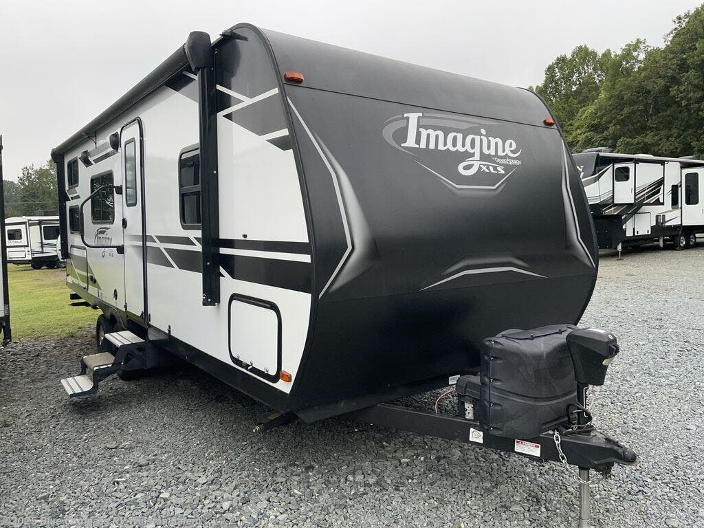 Used 2022 Grand Design Imagine XLS 23BHE available in Rural Hall, North Carolina