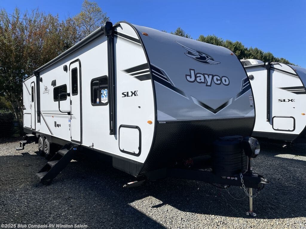 New 2026 Jayco Jay Flight SLX 321BDS available in Rural Hall, North Carolina