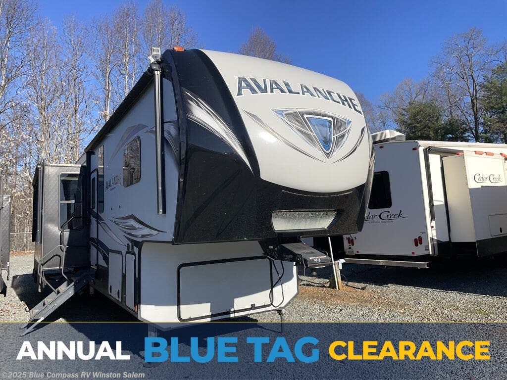 Used 2020 Keystone Avalanche 396BH available in Rural Hall, North Carolina