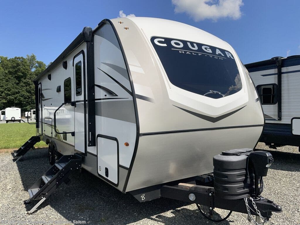 Used 2025 Keystone Cougar 26RBS available in Rural Hall, North Carolina