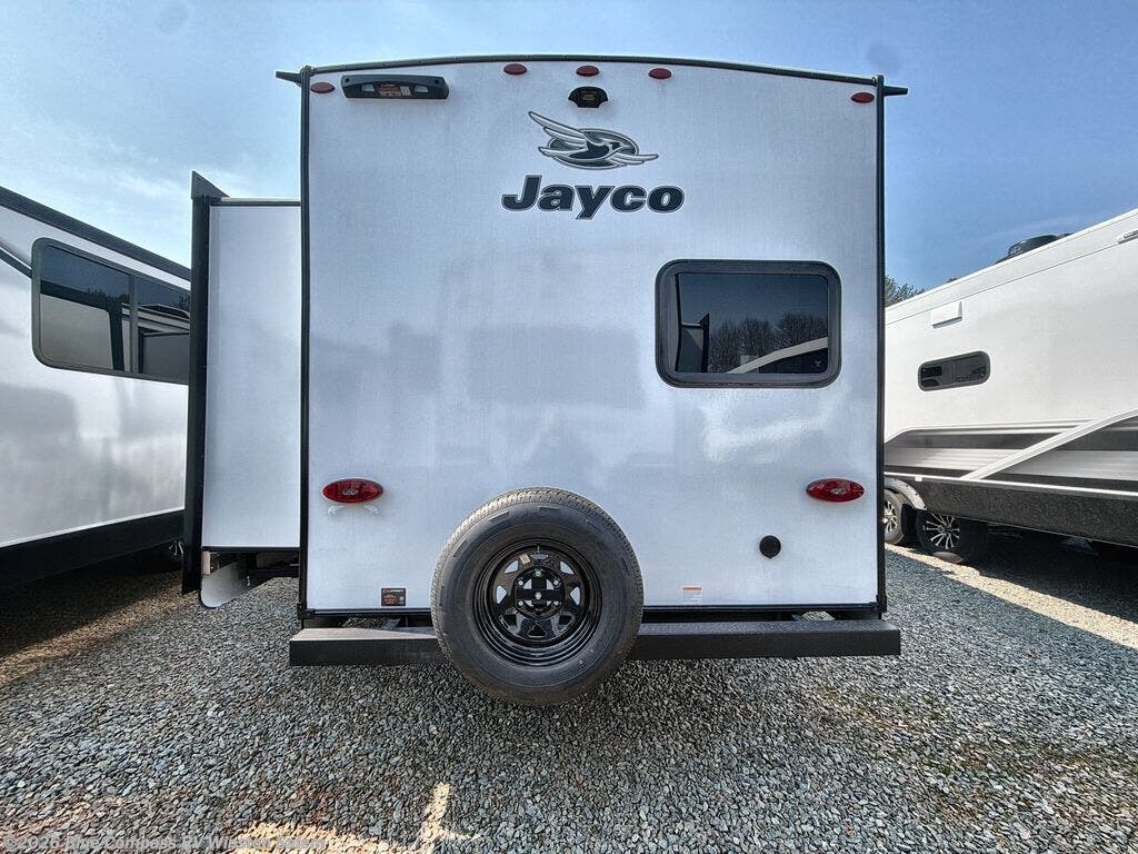 New 2026 Jayco Jay Flight SLX 321BDS available in Rural Hall, North Carolina