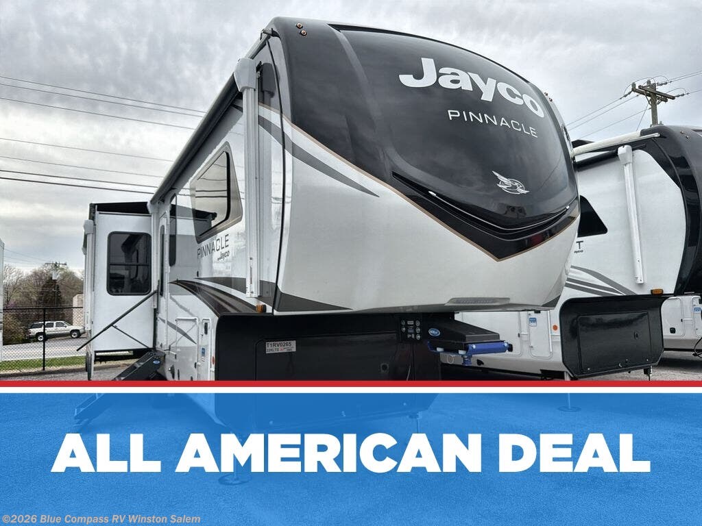 New 2026 Jayco Pinnacle 32RLTS available in Rural Hall, North Carolina