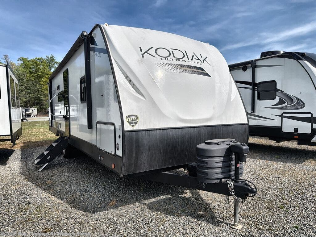 Used 2024 Dutchmen Kodiak Ultra-Lite 296BHSL available in Rural Hall, North Carolina