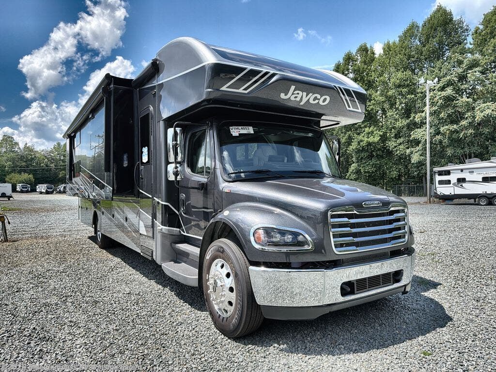 New 2027 Jayco Seneca 37L available in Rural Hall, North Carolina