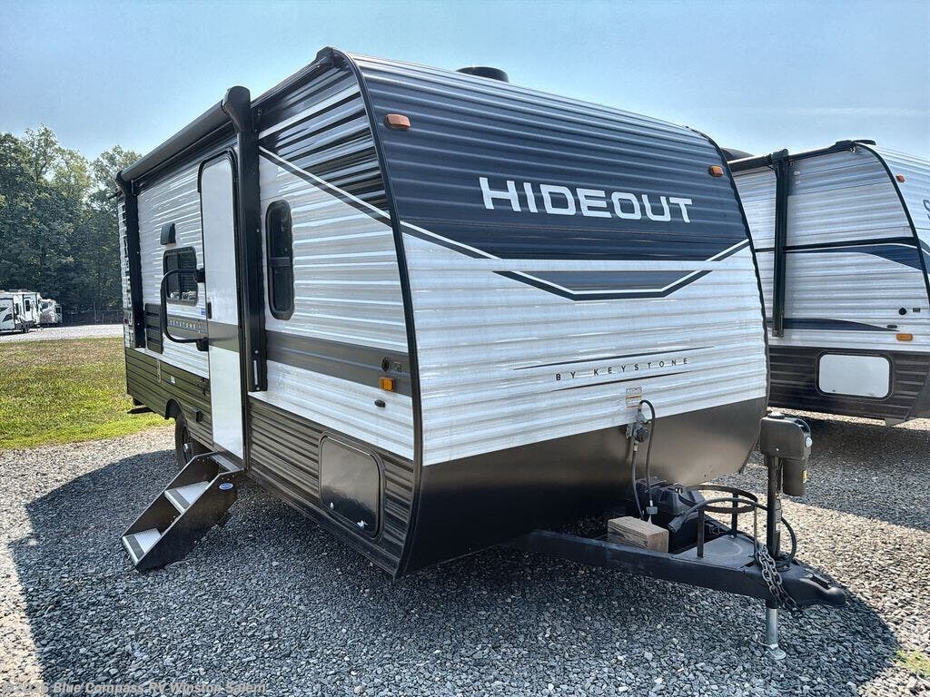 Used 2022 Keystone Hideout Single Axle 176BH available in Rural Hall, North Carolina