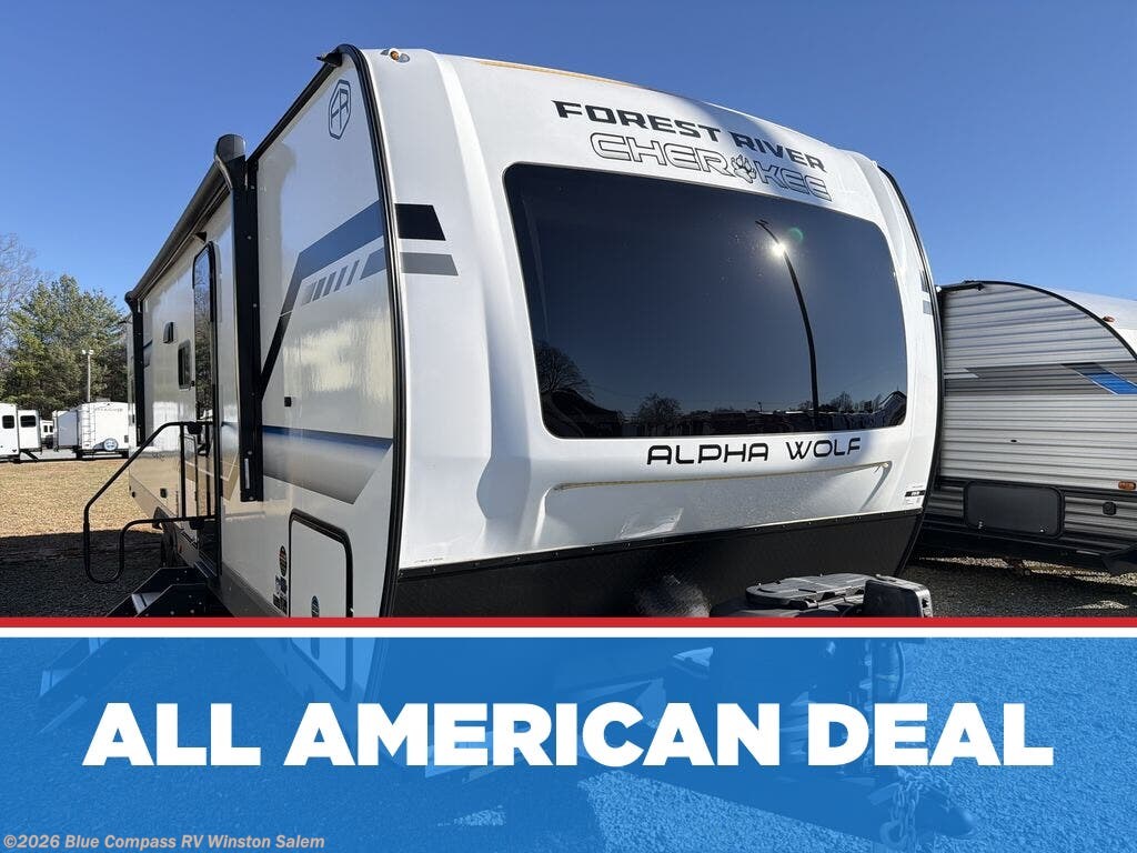 Used 2025 Forest River Cherokee Alpha Wolf 280QBS-L available in Rural Hall, North Carolina