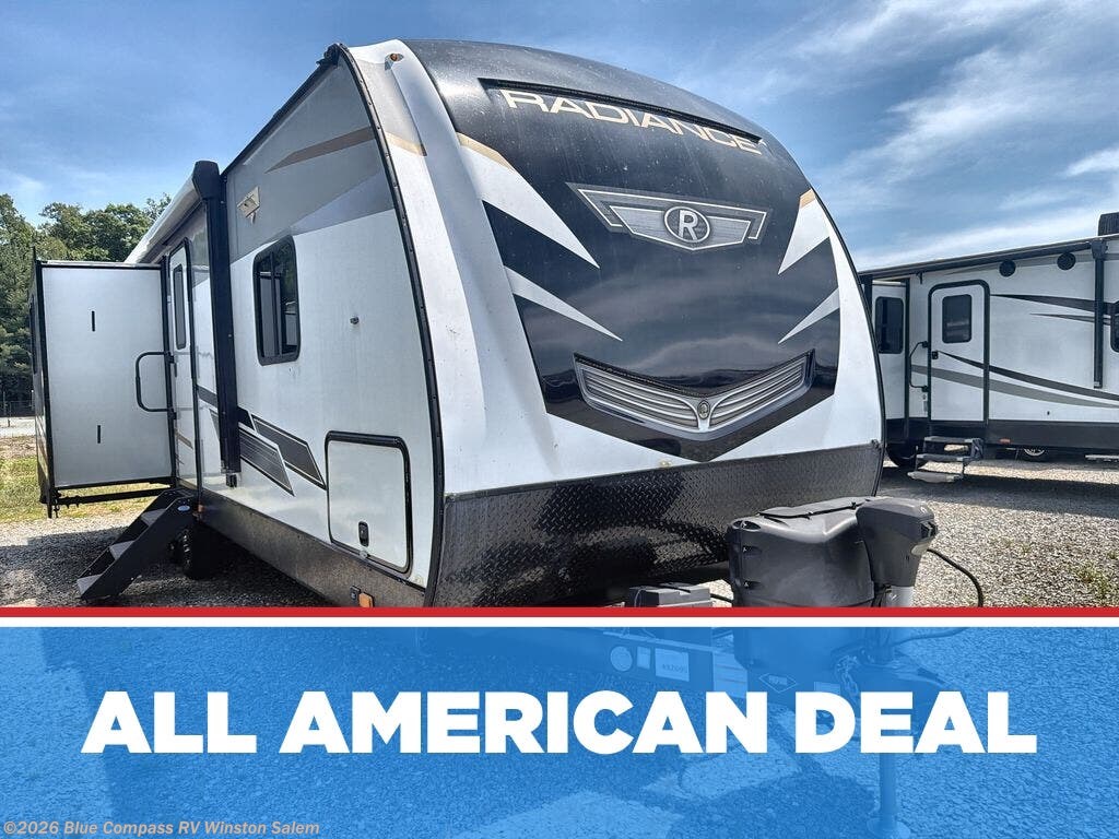 Used 2022 Cruiser RV Radiance Ultra Lite R-27RE available in Rural Hall, North Carolina