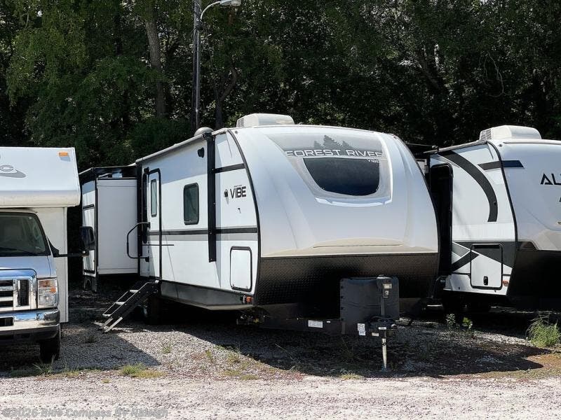 Used 2021 Forest River Vibe 31ML available in Raleigh, North Carolina
