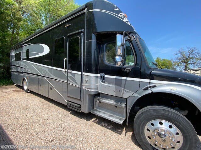 Used 2017 Dynamax Corp DX3 37RB available in Raleigh, North Carolina