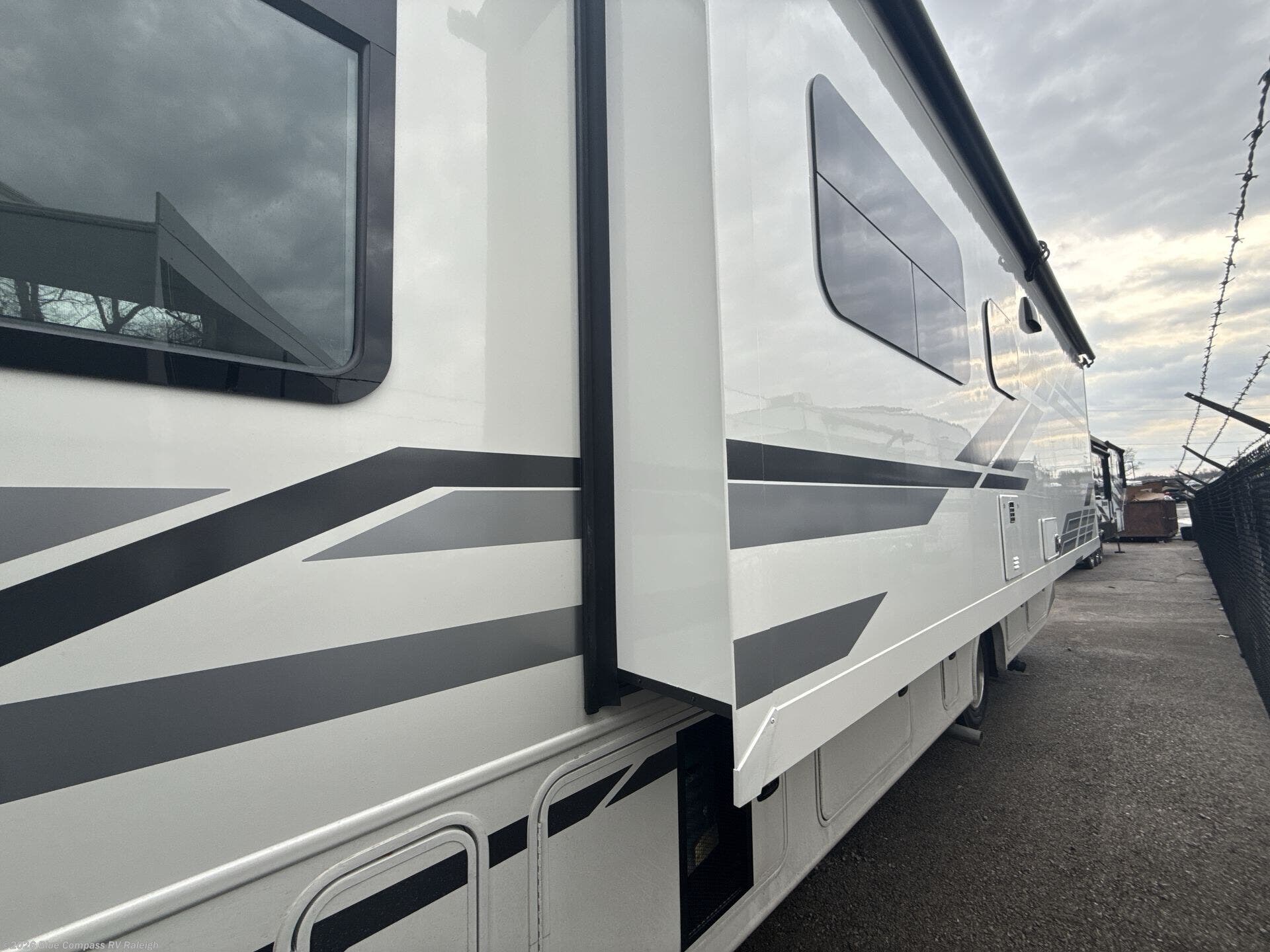 New 2026 Jayco Alante 29S available in Raleigh, North Carolina