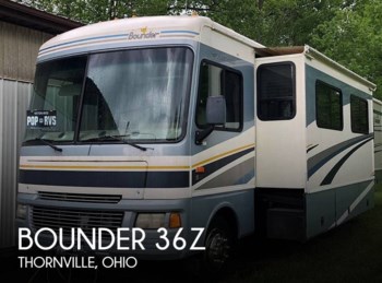 Used 2005 Fleetwood Bounder 36Z available in Thornville, Ohio