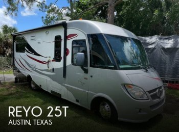 Used 2012 Itasca Reyo 25T available in Austin, Texas