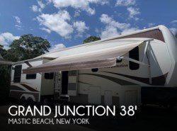 Used 2007 Dutchmen Grand Junction 34TRG available in Mastic Beach, New York