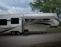 Used 2011 DRV Mobile Suites 36RSSB3 available in Fulton, Missouri