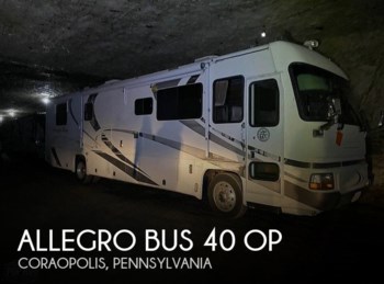 Used 2002 Tiffin Allegro Bus 40 OP available in Coraopolis, Pennsylvania