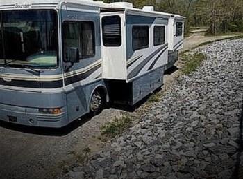 Used 2005 Fleetwood Bounder 38N available in Litchfield, New Hampshire