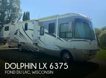 Used 2005 National RV Dolphin LX 6375 available in Fond Du Lac, Wisconsin