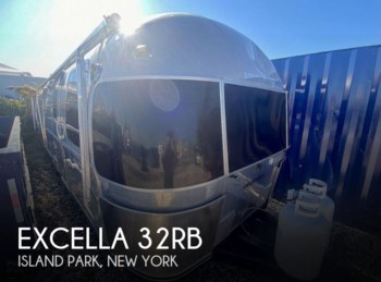Used 1990 Airstream Excella 32RB available in Island Park, New York