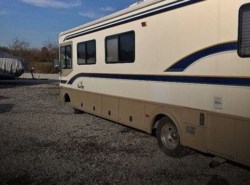  Used 1998 Fleetwood  Fleetwood 40 Bonder available in New Palestine, Indiana