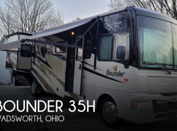 Used 2008 Fleetwood Bounder 35H available in Wadsworth, Ohio