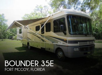 Used 2004 Fleetwood Bounder 35E available in Fort Mccoy, Florida