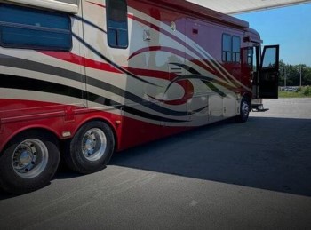 Used 2005 Newmar Essex 4VZ available in Corinth, Mississippi