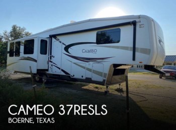 Used 2011 Carriage Cameo 37RESLS available in Boerne, Texas