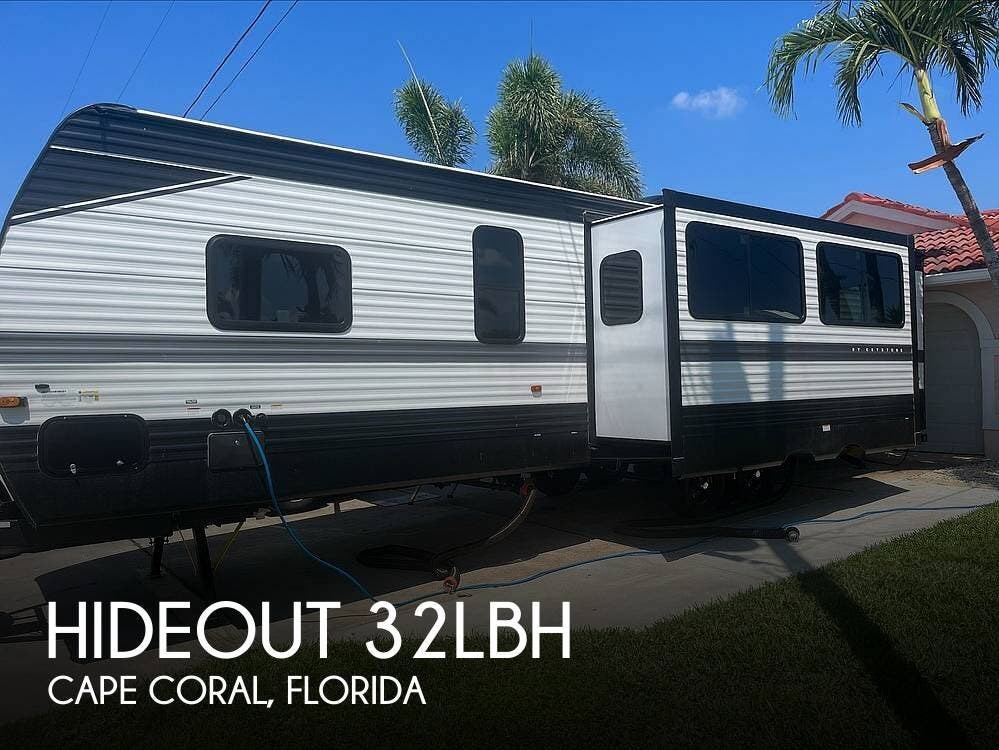 Used 2022 Keystone Hideout 32LBH available in Cape Coral, Florida