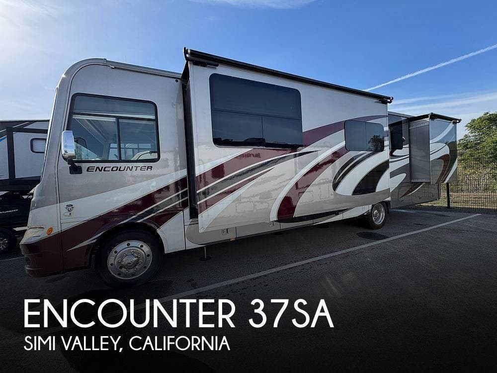 Used 2015  Coachmen Encounter 37SA by Coachmen from Pop RVs in Simi Valley, CA
