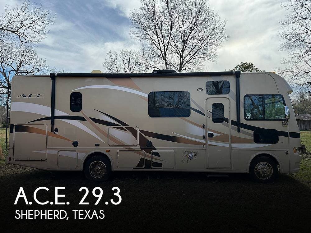 Used 2015 Thor Motor Coach A.C.E. 29.3 available in Shepherd, Texas