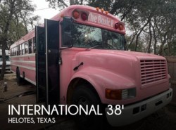 Used 2000 International  3800 School Bus available in Helotes, Texas