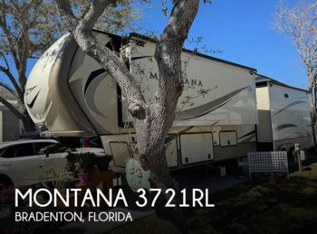 Used 2019 Keystone Montana 3721RL available in Bradenton, Florida