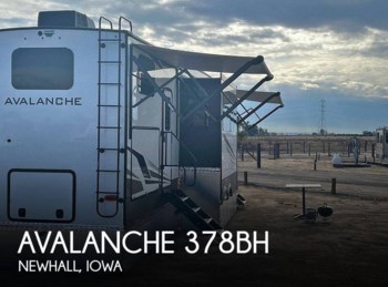 Used 2021 Keystone Avalanche 378BH available in Newhall, Iowa
