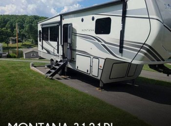 Used 2022 Keystone Montana 3121RL available in Ghent, West Virginia