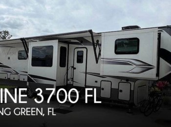 Used 2022 Keystone Alpine 3700 Fl available in Bowling Green, Florida