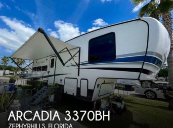 Used 2022 Keystone Arcadia 3370BH available in Zephyrhills, Florida